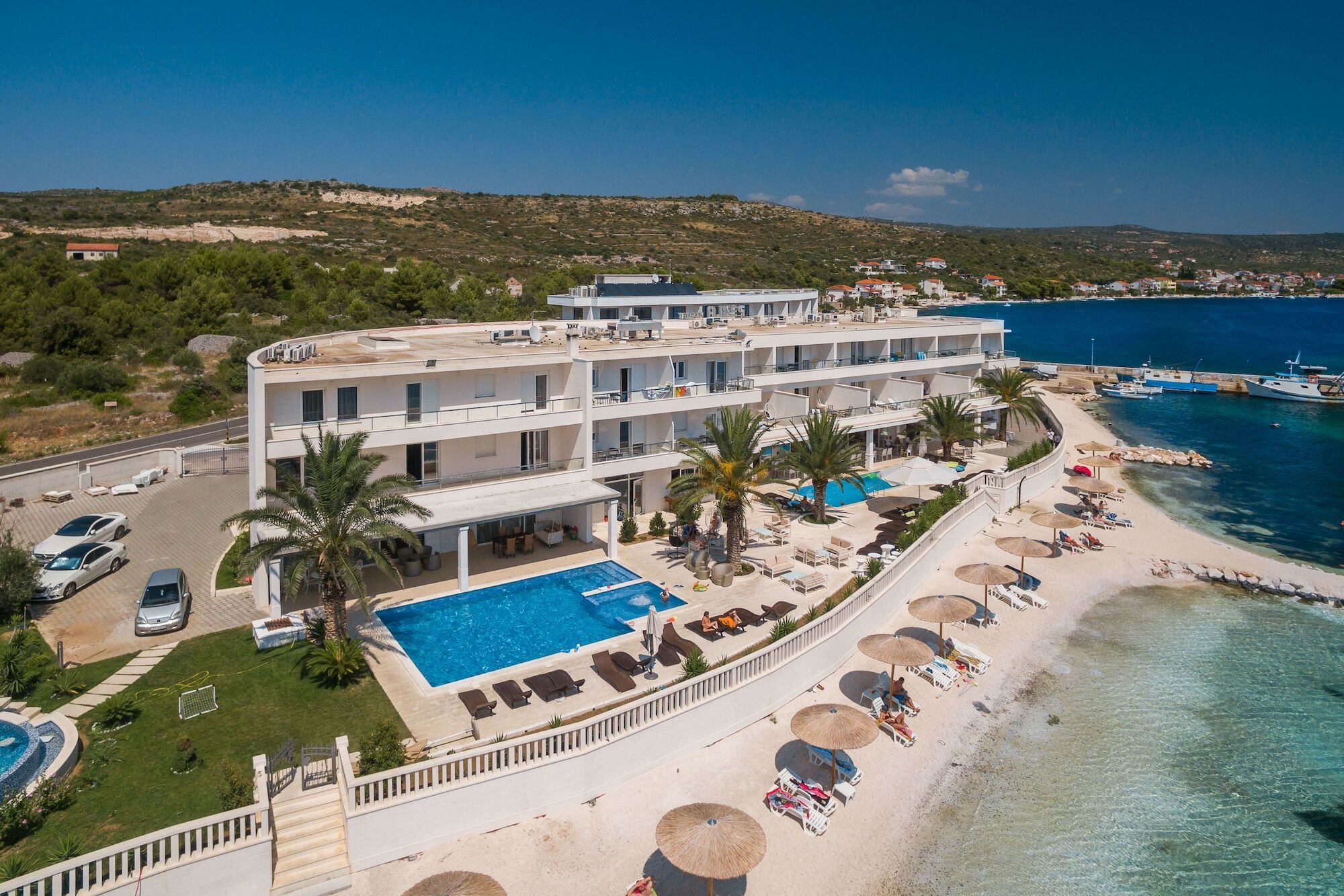 Hotel Perla โรกอซนิซา ภายนอก รูปภาพ