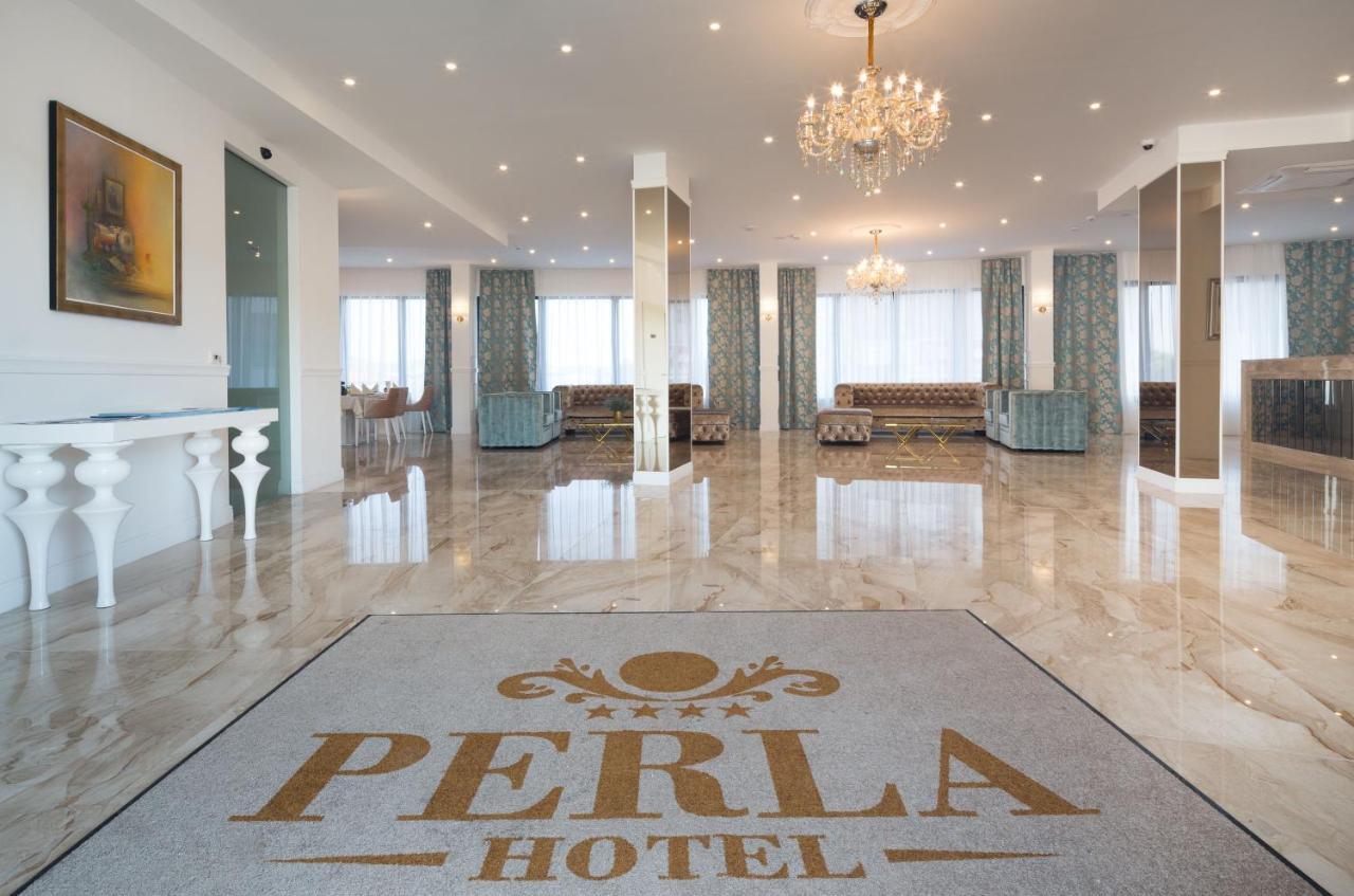 Hotel Perla โรกอซนิซา ภายนอก รูปภาพ